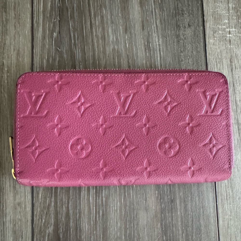 Rare Louis Vuitton Monogram Empreinte Wallet in Aurore